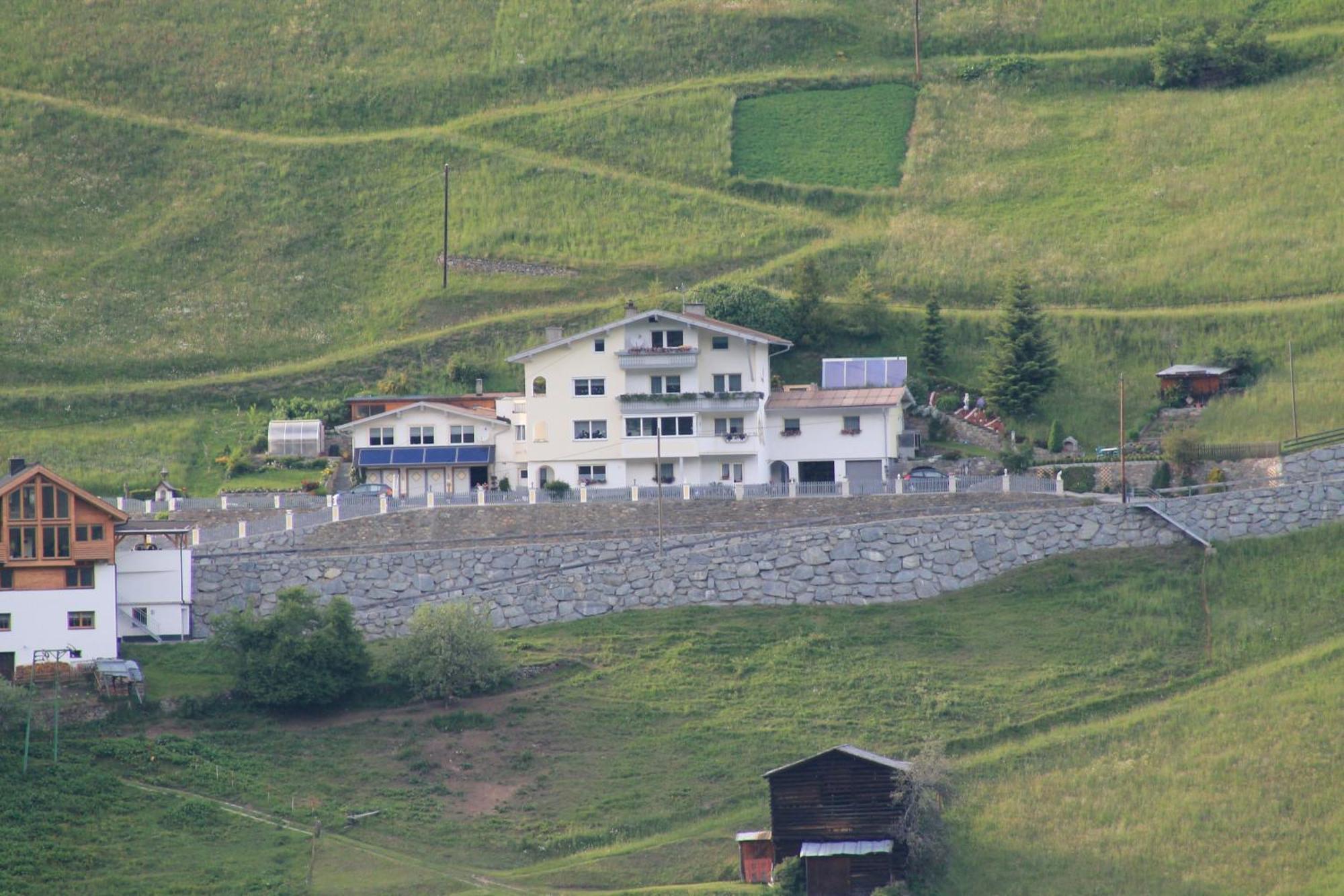 Apart Riffla Kappl  Buitenkant foto
